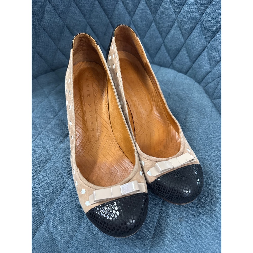 Chie Mihara Polka Dot Suede Pumps Snakeskin Cap Toe Bow Heels Tan Black 37
